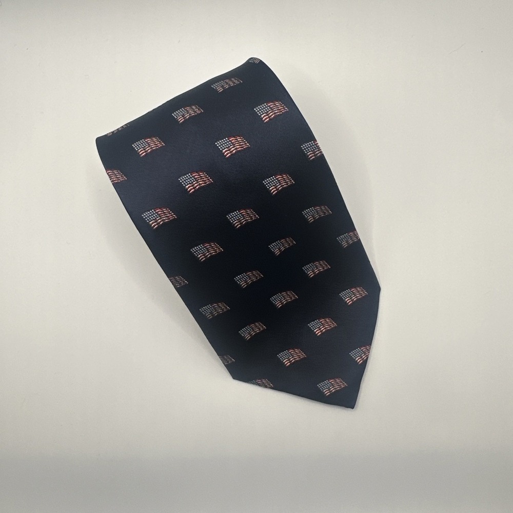 Vintage Tango By Max Raab  Patriotic American flag 100% Silk Navy Blue Neck Tie